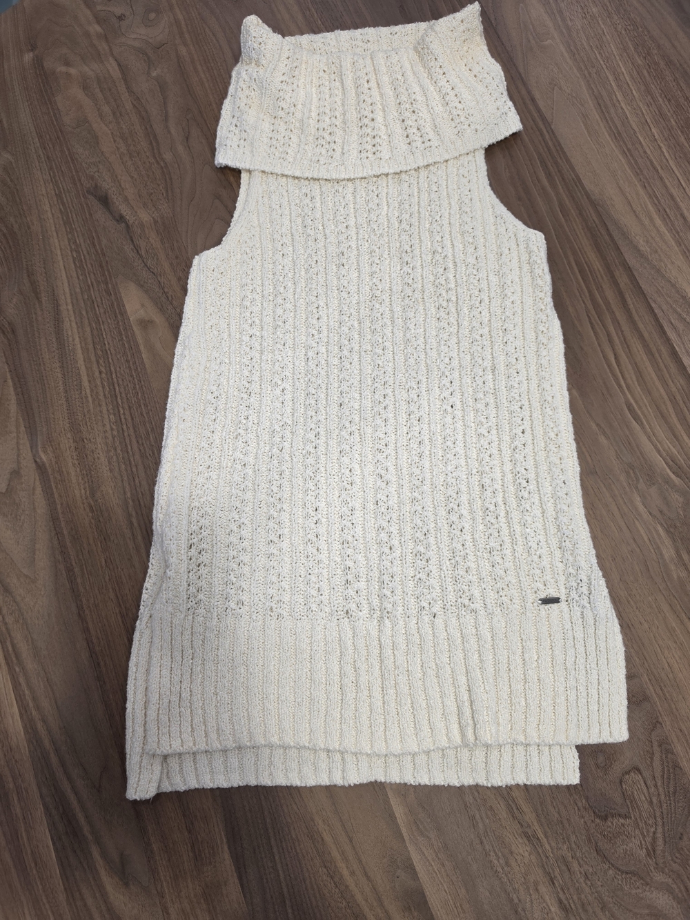 Hollister Cream Sleeveless Cowl Neck Knit Sweater-M